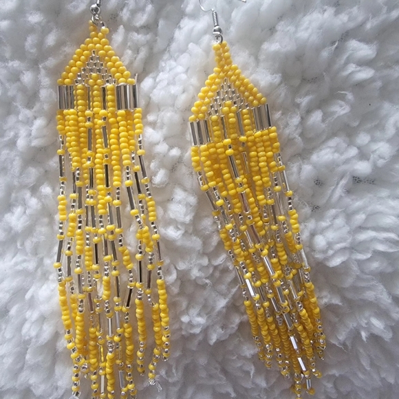 Earrings - Picture 3 of 6